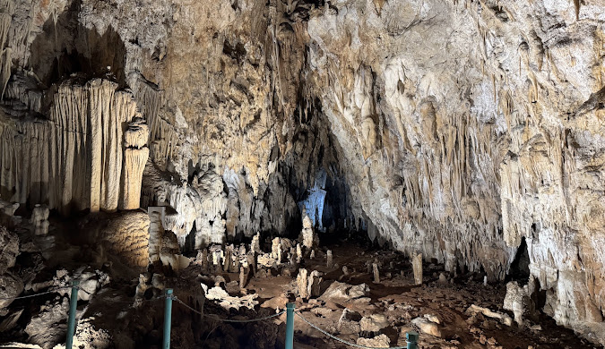 cueva-alistrati